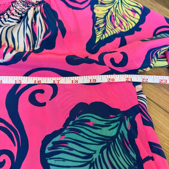 Lilly Pulitzer Elsa Top Leaves In The Breeze Pink Silk Blouse Tunic Size L - Picture 5 of 7